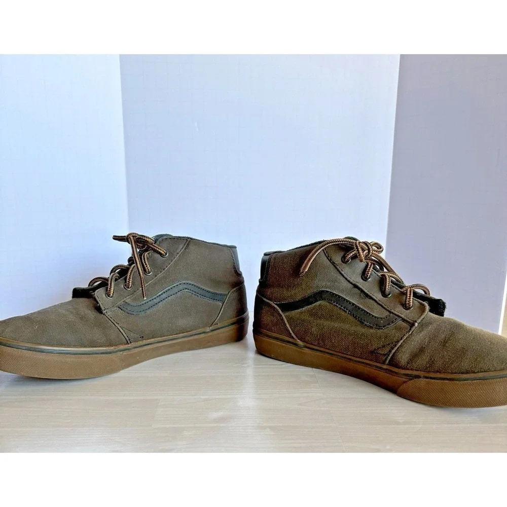 Vans Chukka Mid Canvas Brown Gum Sole Youth 6, Men 6,‎ Women 7.5, MidTop Sneaker